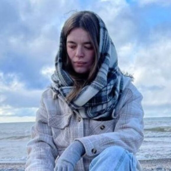 Modcloth Black & White Houndstooth Plaid Blanket Scarf Wrap Large 54"x54" Fringe - Picture 4 of 5